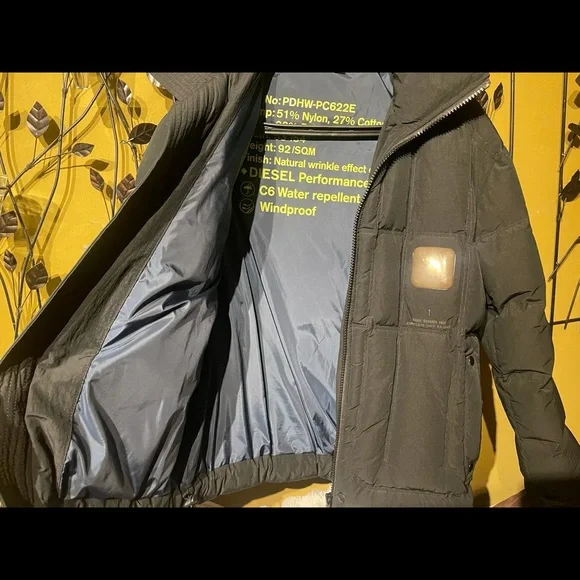 Diesel men’s black puffer padded jacket, bomber, coat!